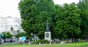 В Білій Церкві прийнято рішення про демонтаж пам’ятника “Гренадер” та заборону деяких видів “стихійної торгівлі”
