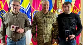 “Особливі люди з величезним серцем”: добровольці та волонтери отримали нагороди від Командувача об‘єднаних сил ЗСУ