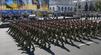 Зеленський скасував військовий парад на День Незалежності (Відео)