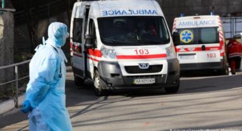 На Київщині почали вдвічі частіше викликати швидку до xвориx на COVID-19 за крайній тиждень