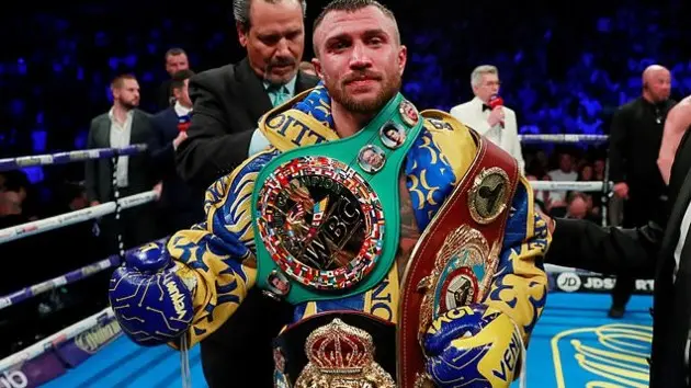 Ломаченко переміг Кемпбелла і здобув ще один чемпіонський пояс (Відео)
