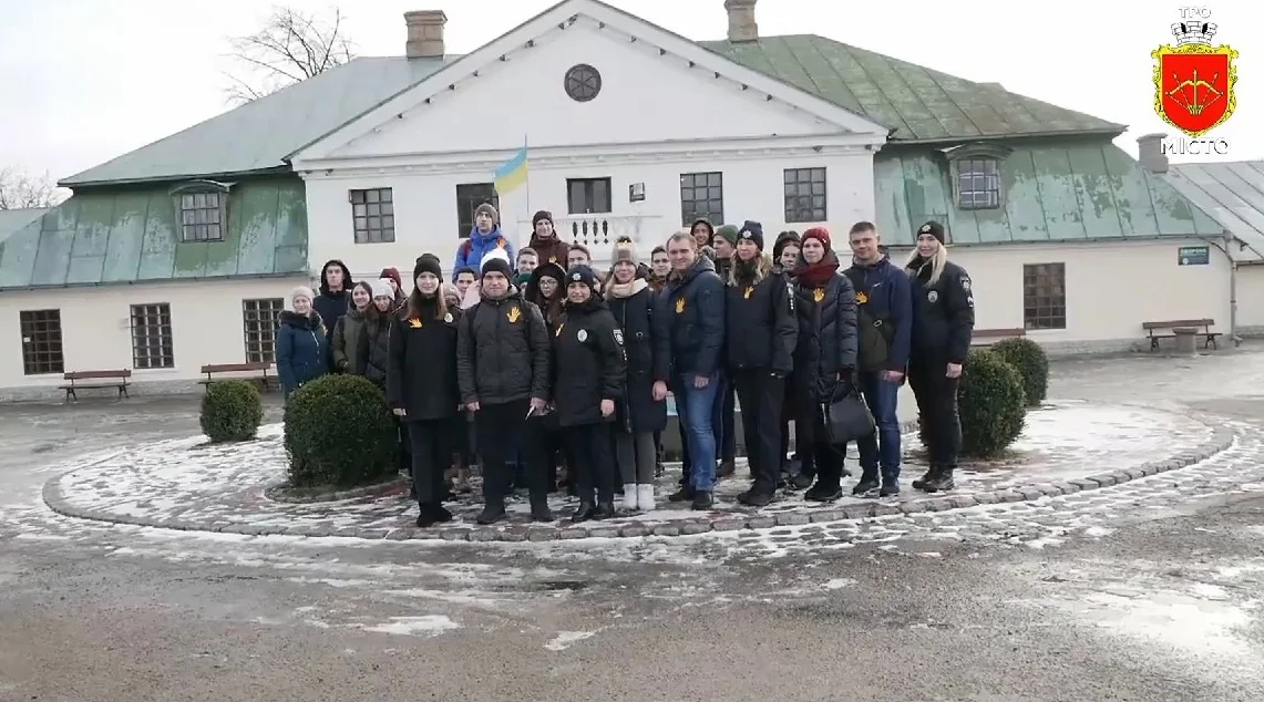 Студенти Білої Церкви спільно з поліцією започаткували флешмоб «Скажи НІ насильству!» (відео)