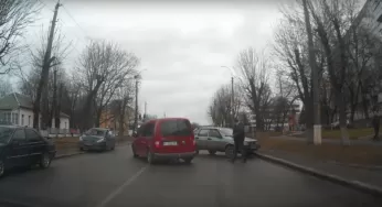 У Білій Церкві автівка втекла від водія (Відео)