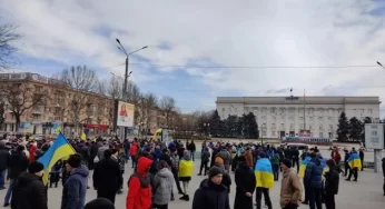 У Херсоні тривають акції проти російських окупантів та їхнього псевдореферендуму