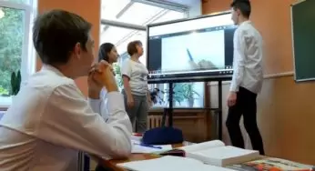 Білоцерківські школи отримали 7 інтерактивнх панелей, ще 12 доставлять до кінця навчального року