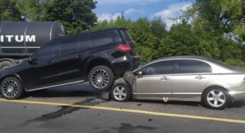 Неподалік Білої Церкви легковик “заїхав” під позашляховик (Відео)